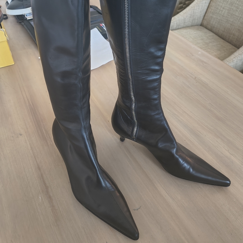 Elegant Black Leather Knee-High Boots